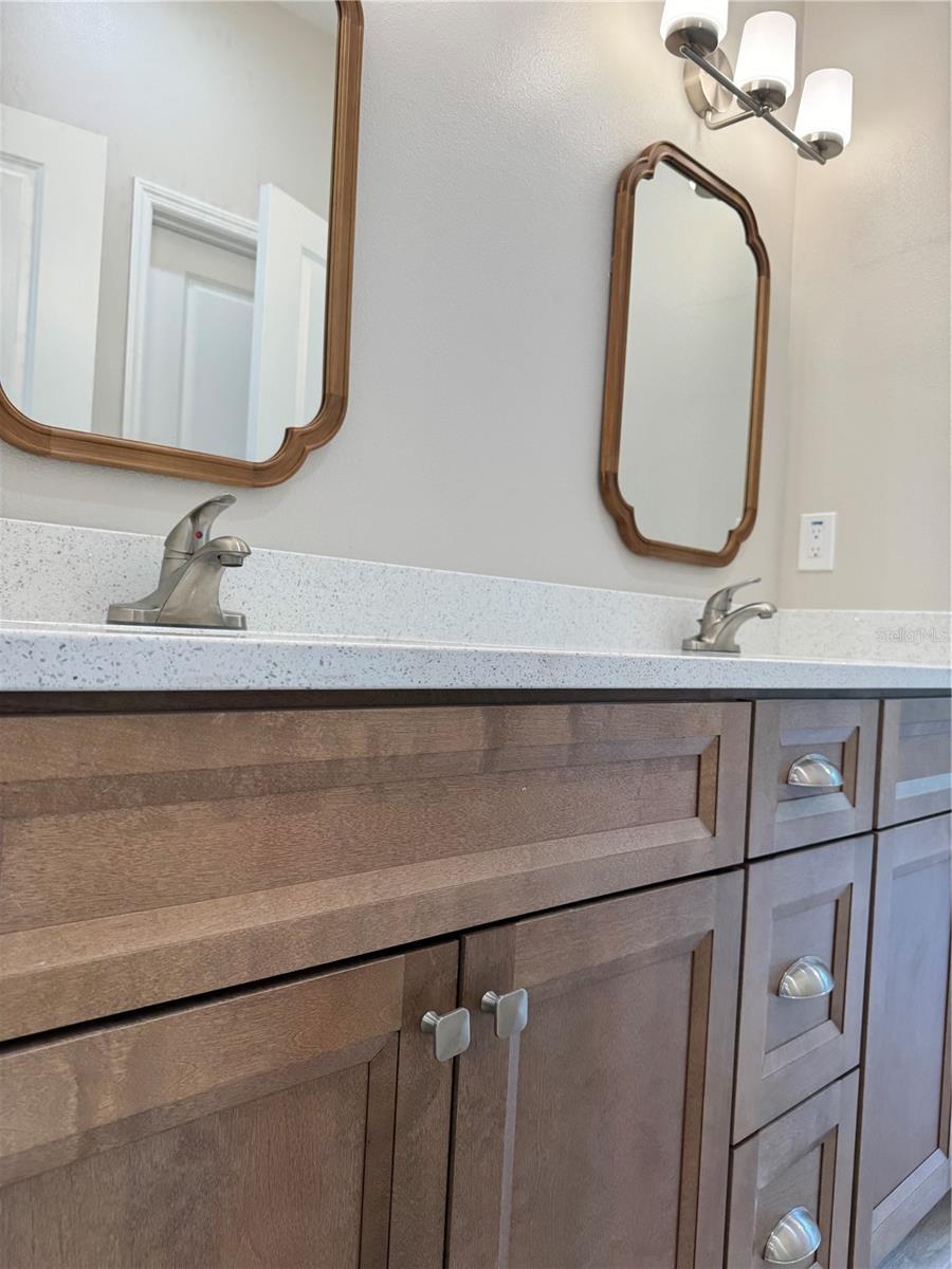 Image 33 of 68 For 37549 Teri Court