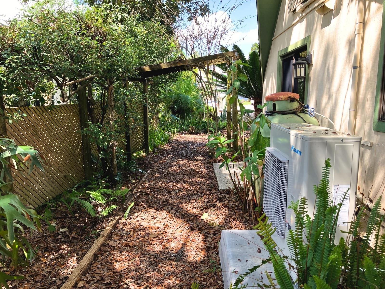 Image 14 of 17 For 21004 Negril Court