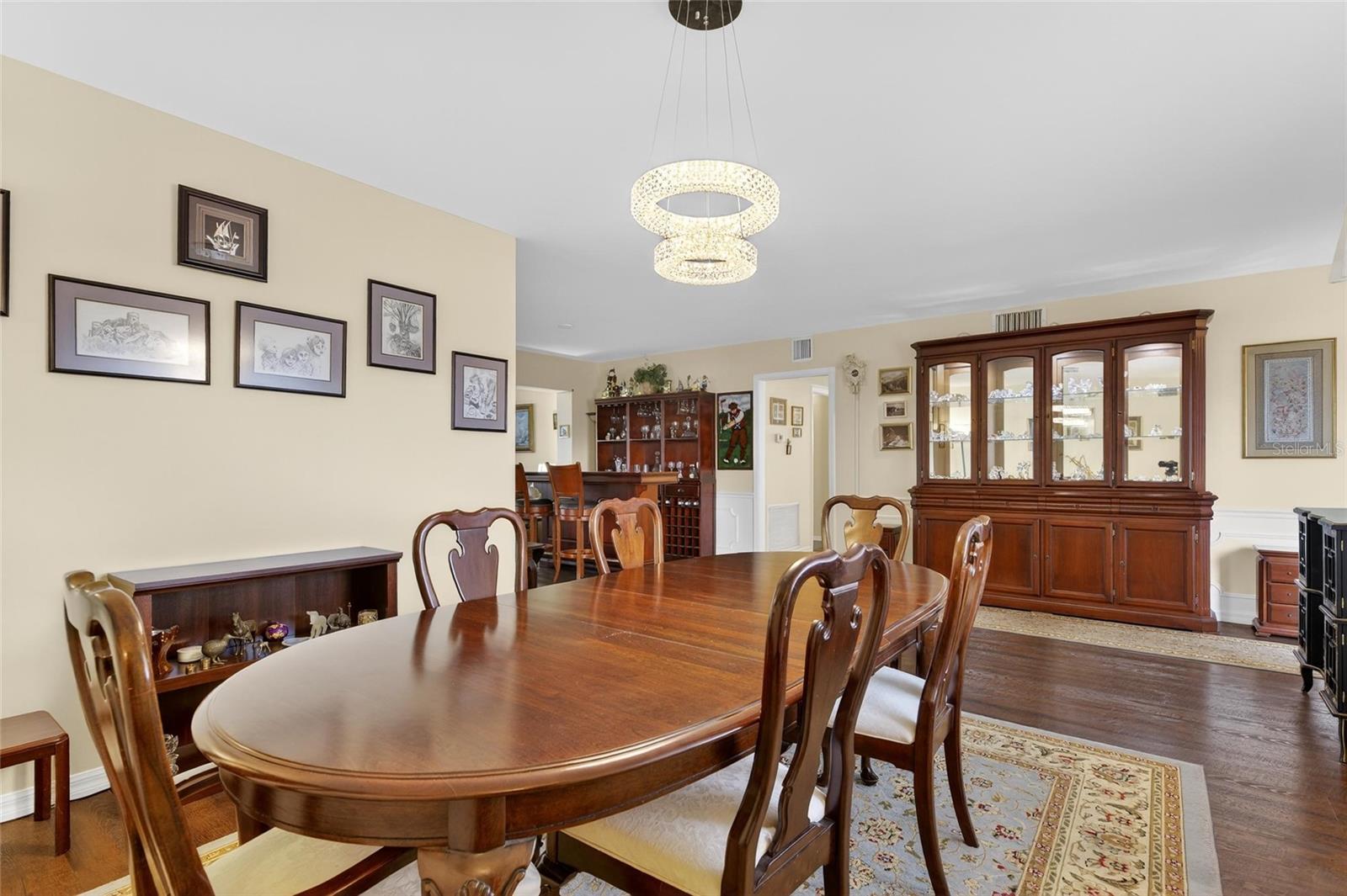 Image 10 of 88 For 1302 Desert Hills Drive