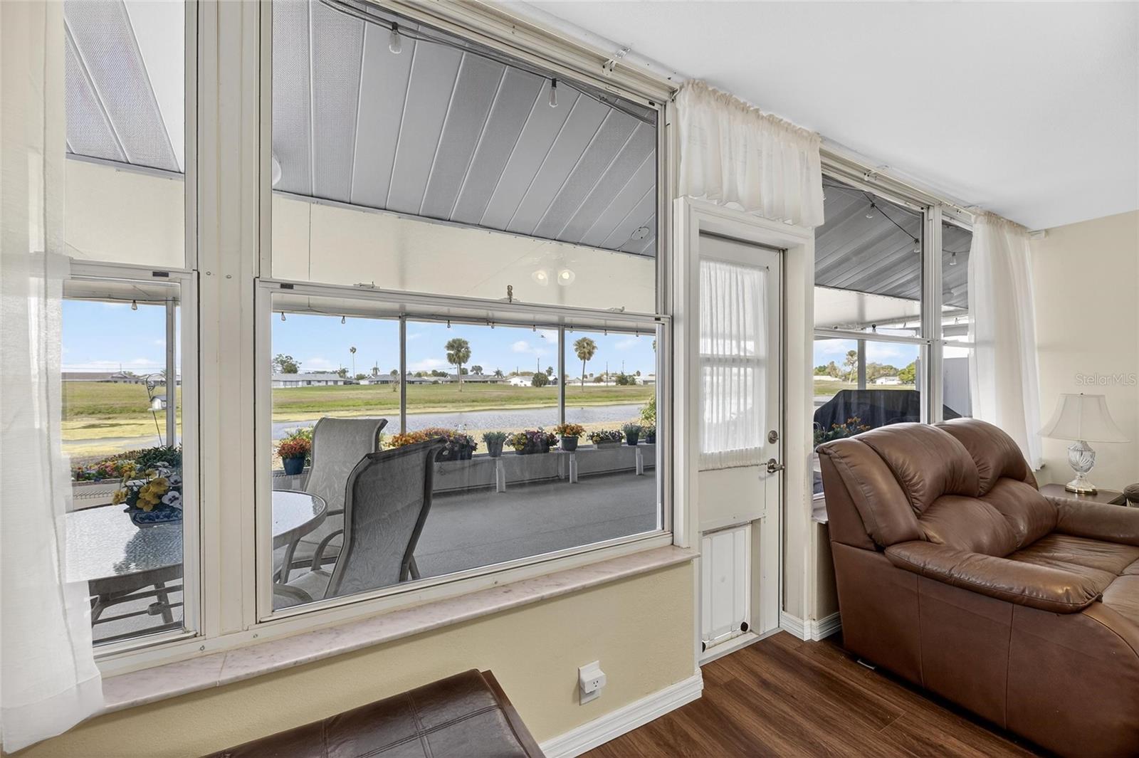 Image 18 of 88 For 1302 Desert Hills Drive