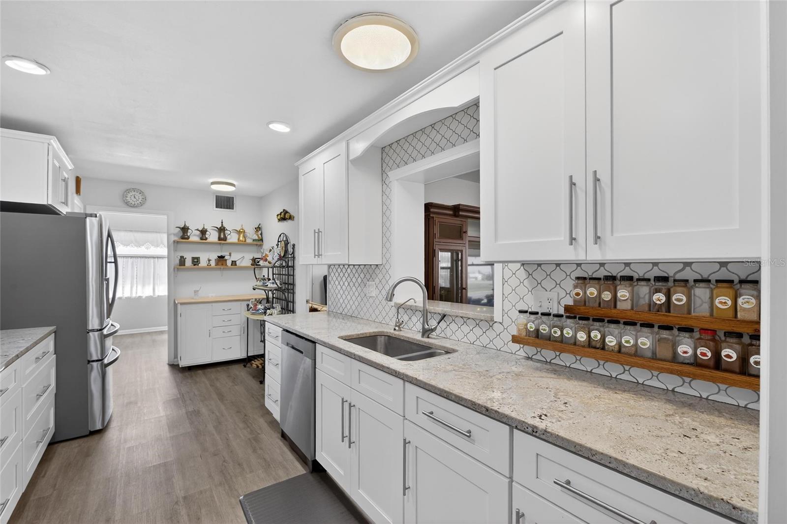 Image 23 of 88 For 1302 Desert Hills Drive