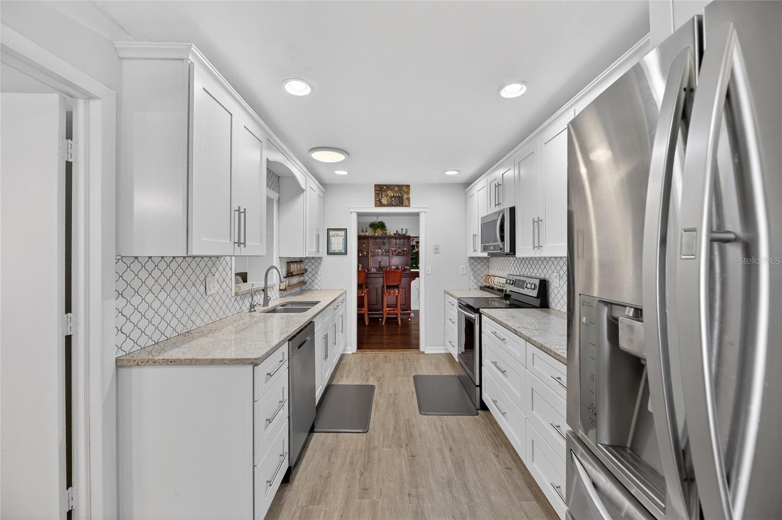 Image 26 of 88 For 1302 Desert Hills Drive