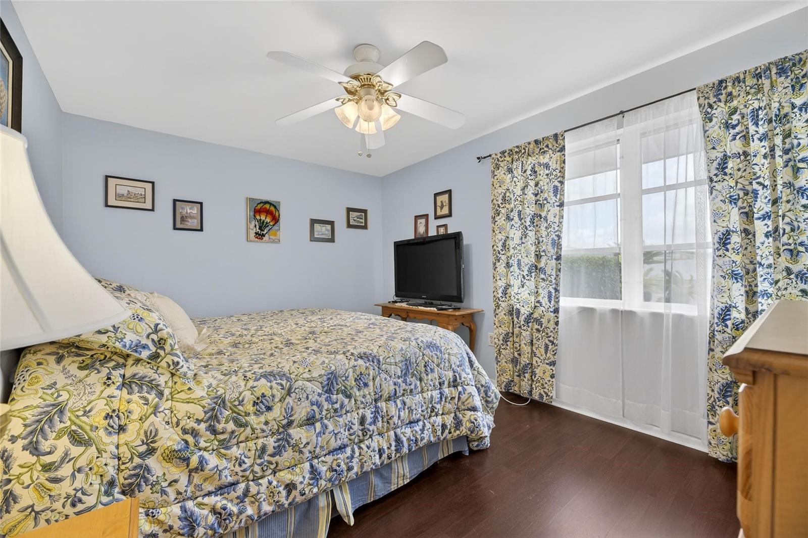 Image 38 of 88 For 1302 Desert Hills Drive