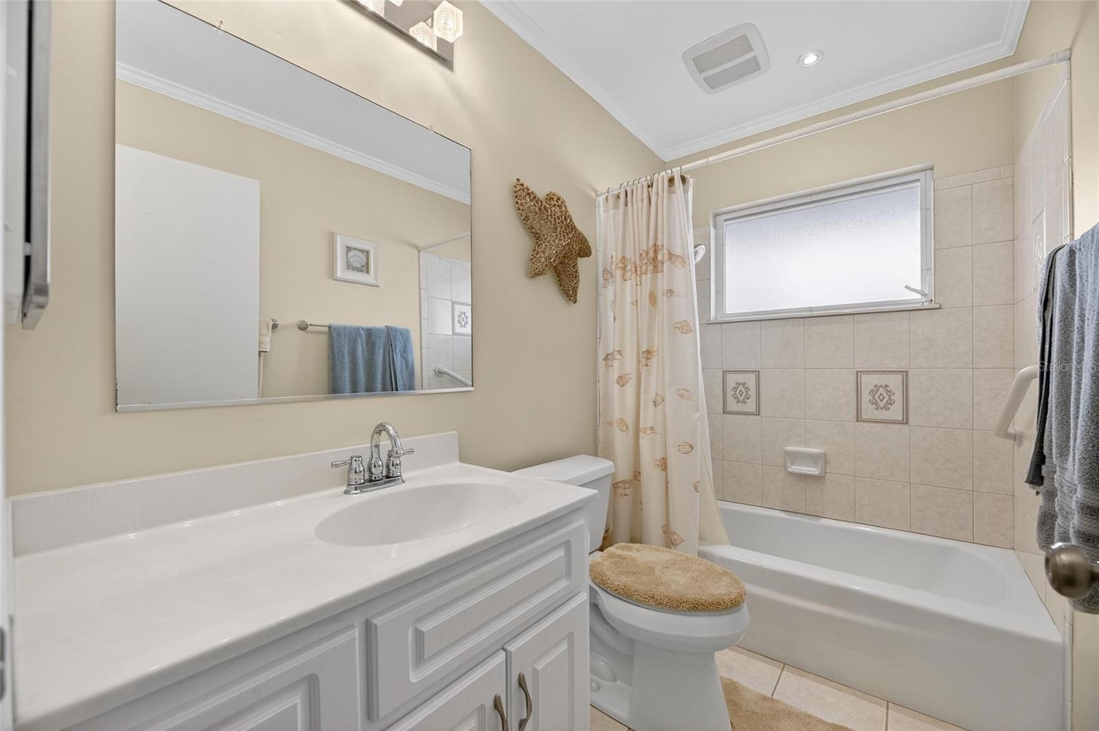 Image 42 of 88 For 1302 Desert Hills Drive