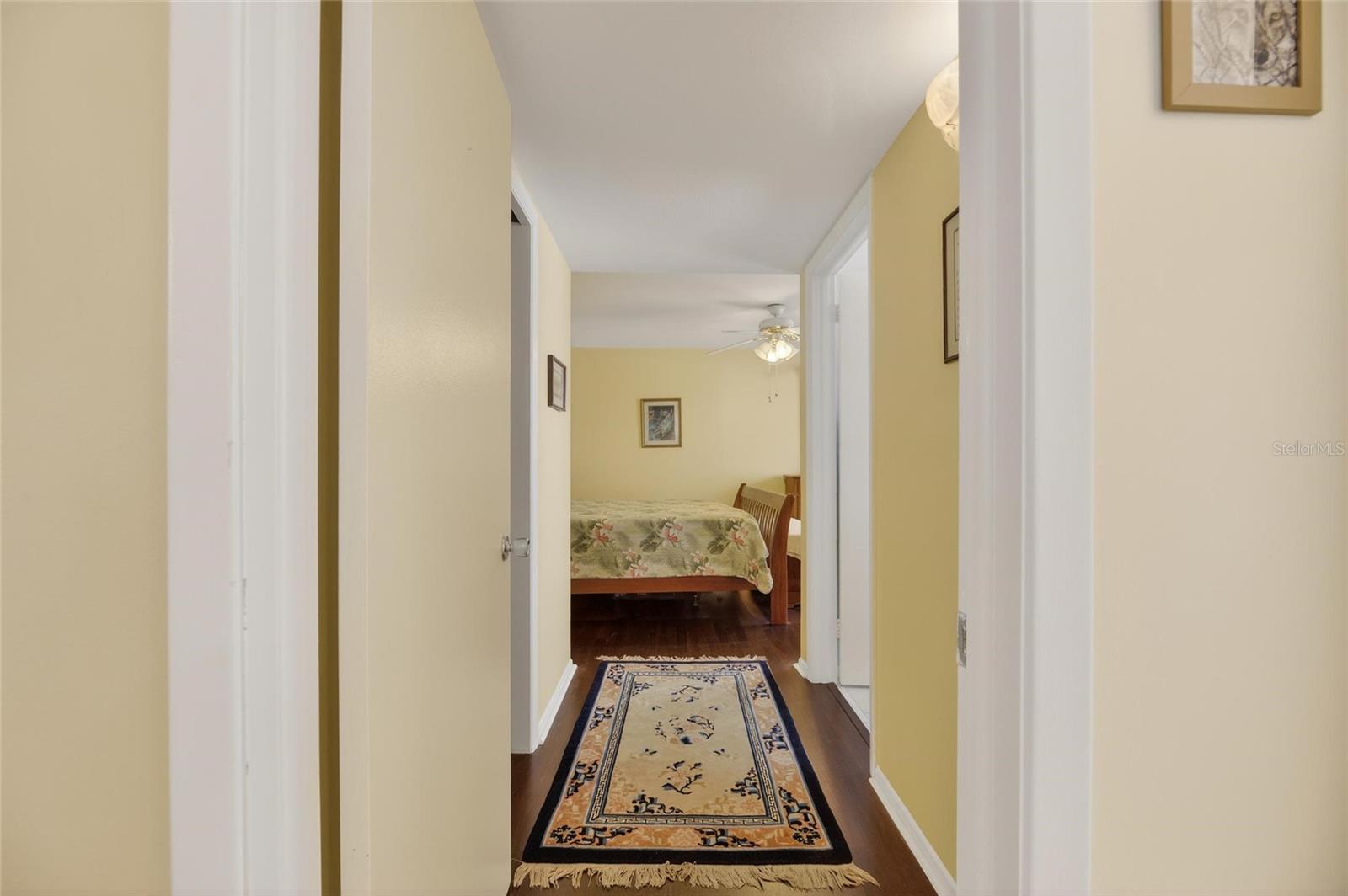 Image 43 of 88 For 1302 Desert Hills Drive