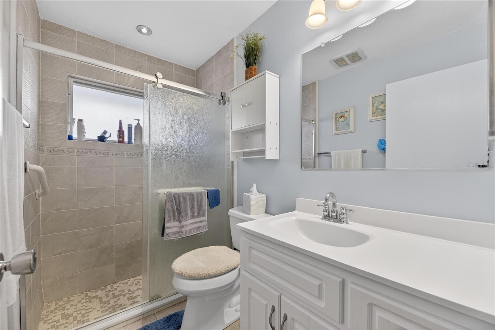 Image 49 of 88 For 1302 Desert Hills Drive