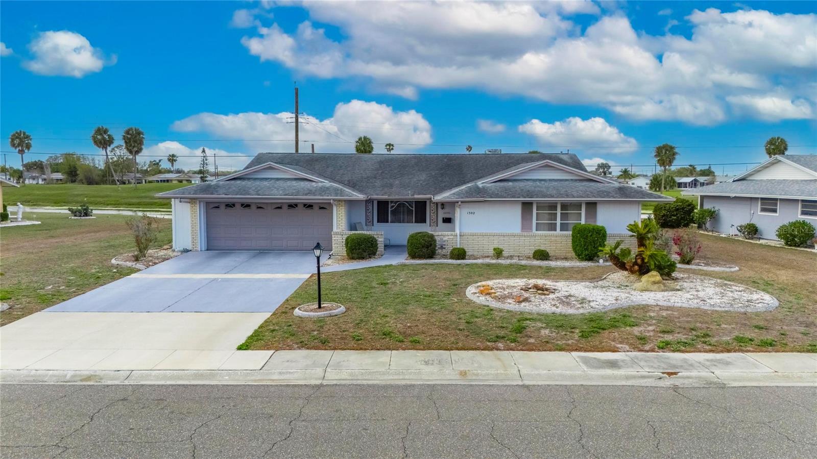 Image 62 of 88 For 1302 Desert Hills Drive