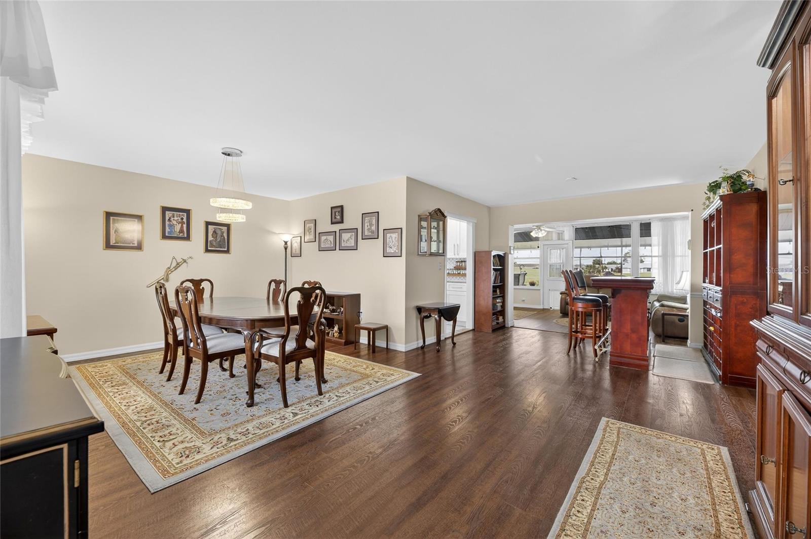 Image 7 of 88 For 1302 Desert Hills Drive