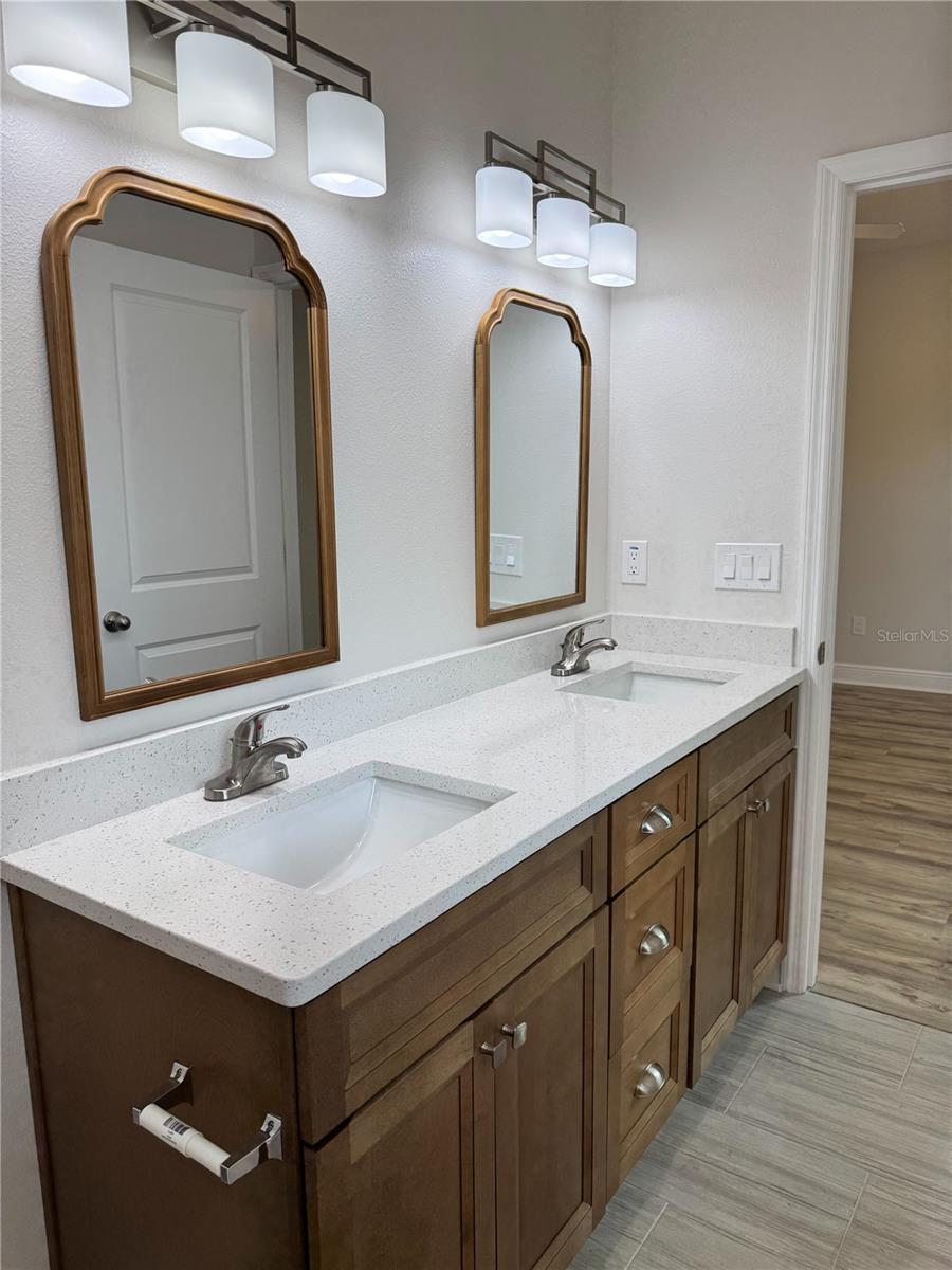 Image 33 of 56 For 13532 14th Street