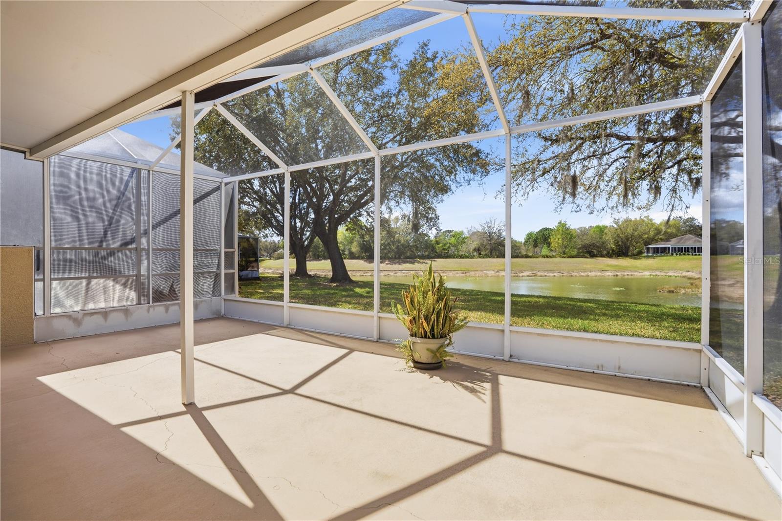 Image 7 of 31 For 19112 White Wing Place