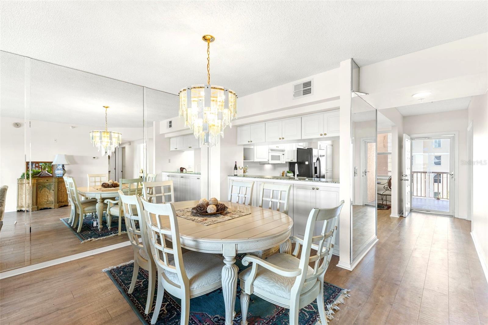 Image 12 of 46 For 6475 Shoreline Drive 5403