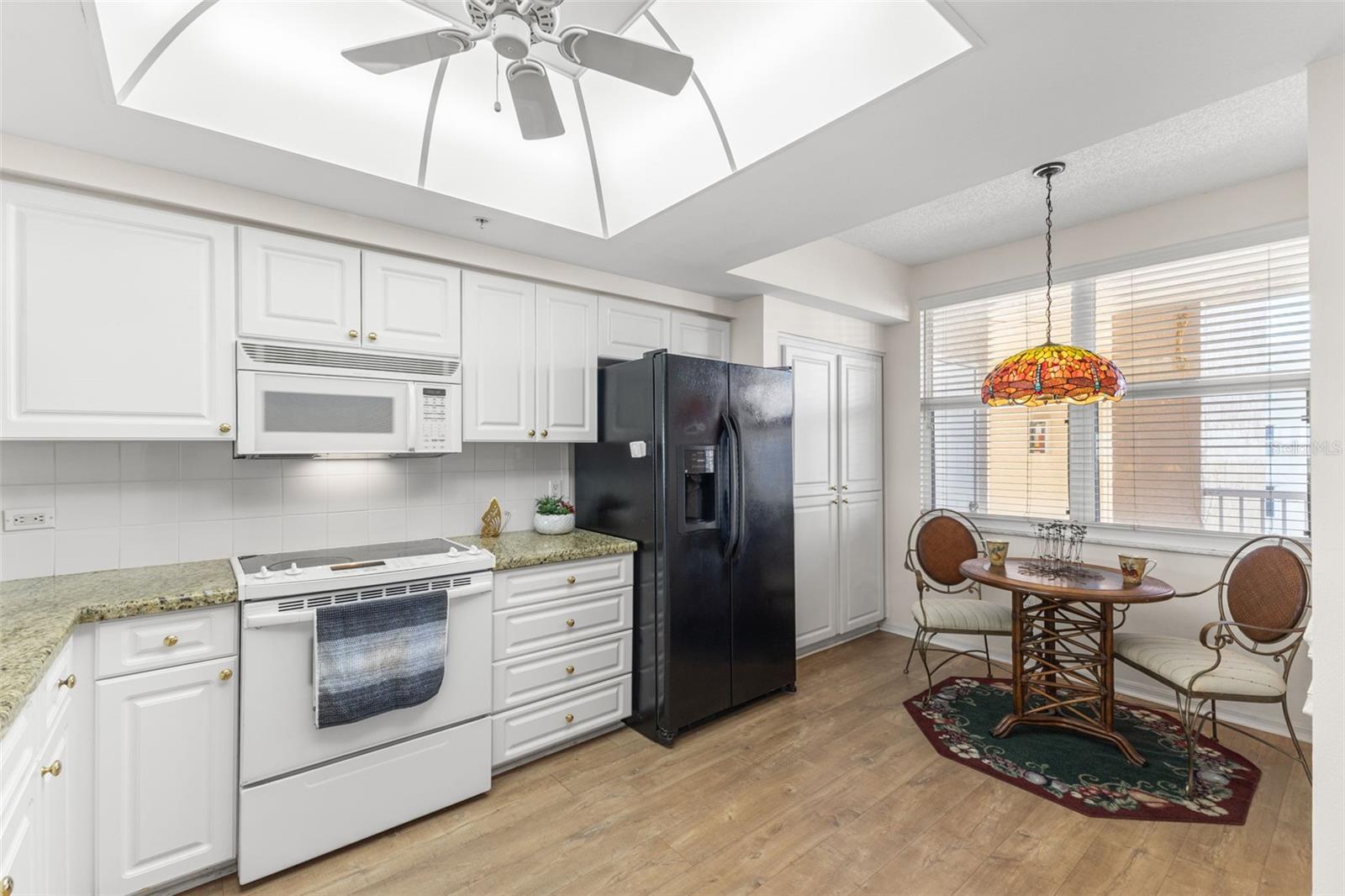 Image 31 of 46 For 6475 Shoreline Drive 5403