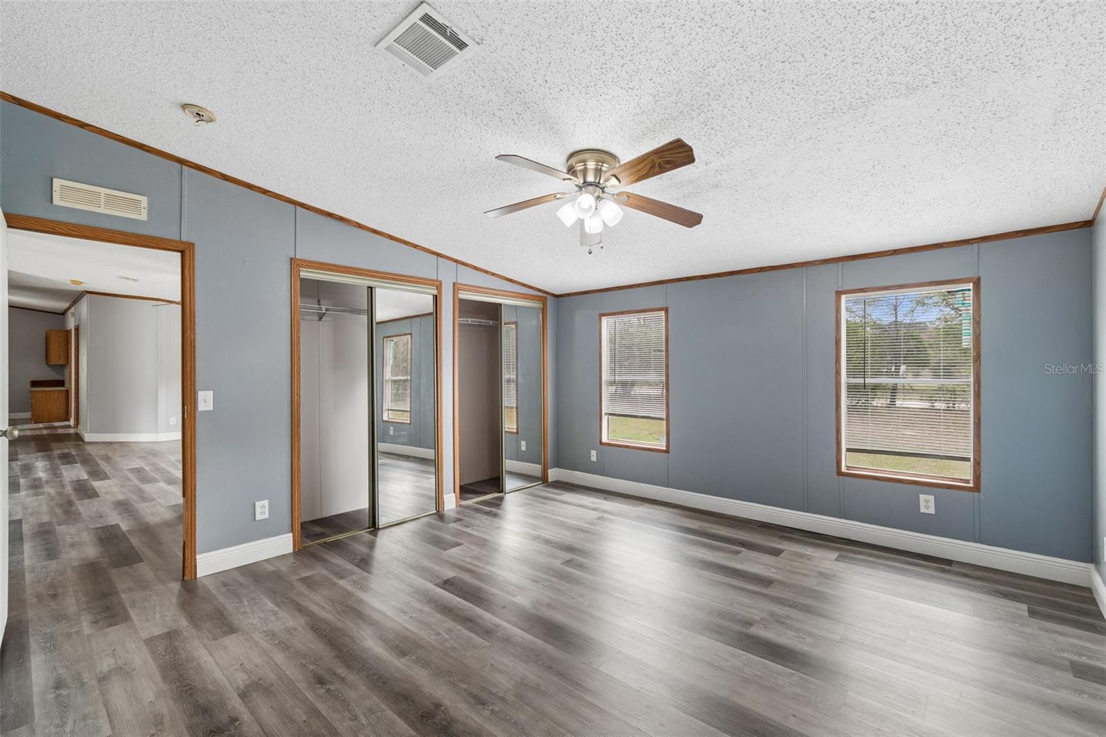 Image 20 of 42 For 18427 Moorhaven Drive