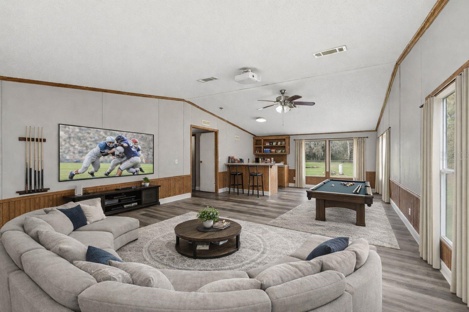 Image 4 of 42 For 18427 Moorhaven Drive