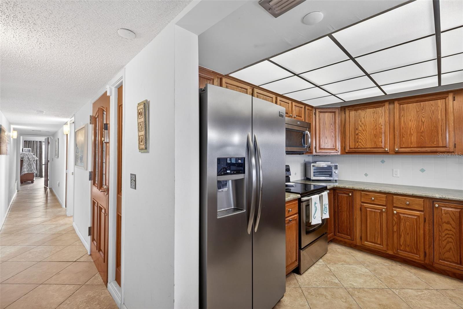 Image 14 of 39 For 19010 Gulf Boulevard 101