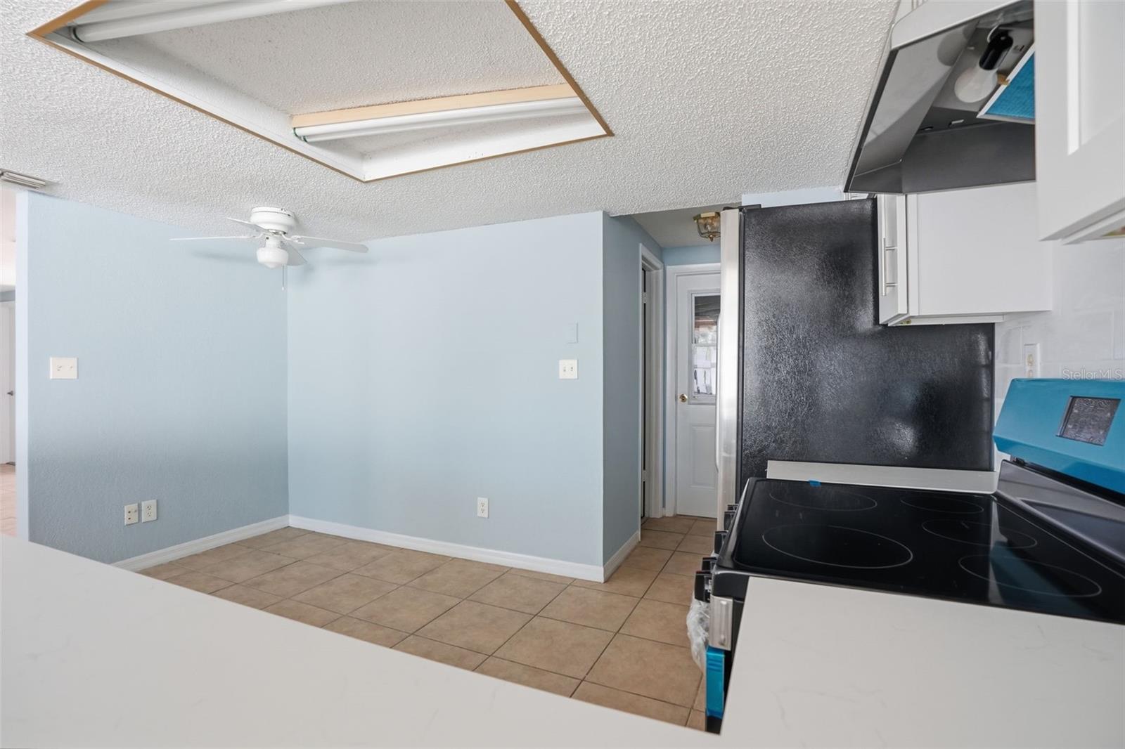 Image 10 of 41 For 7427 Fireside Drive