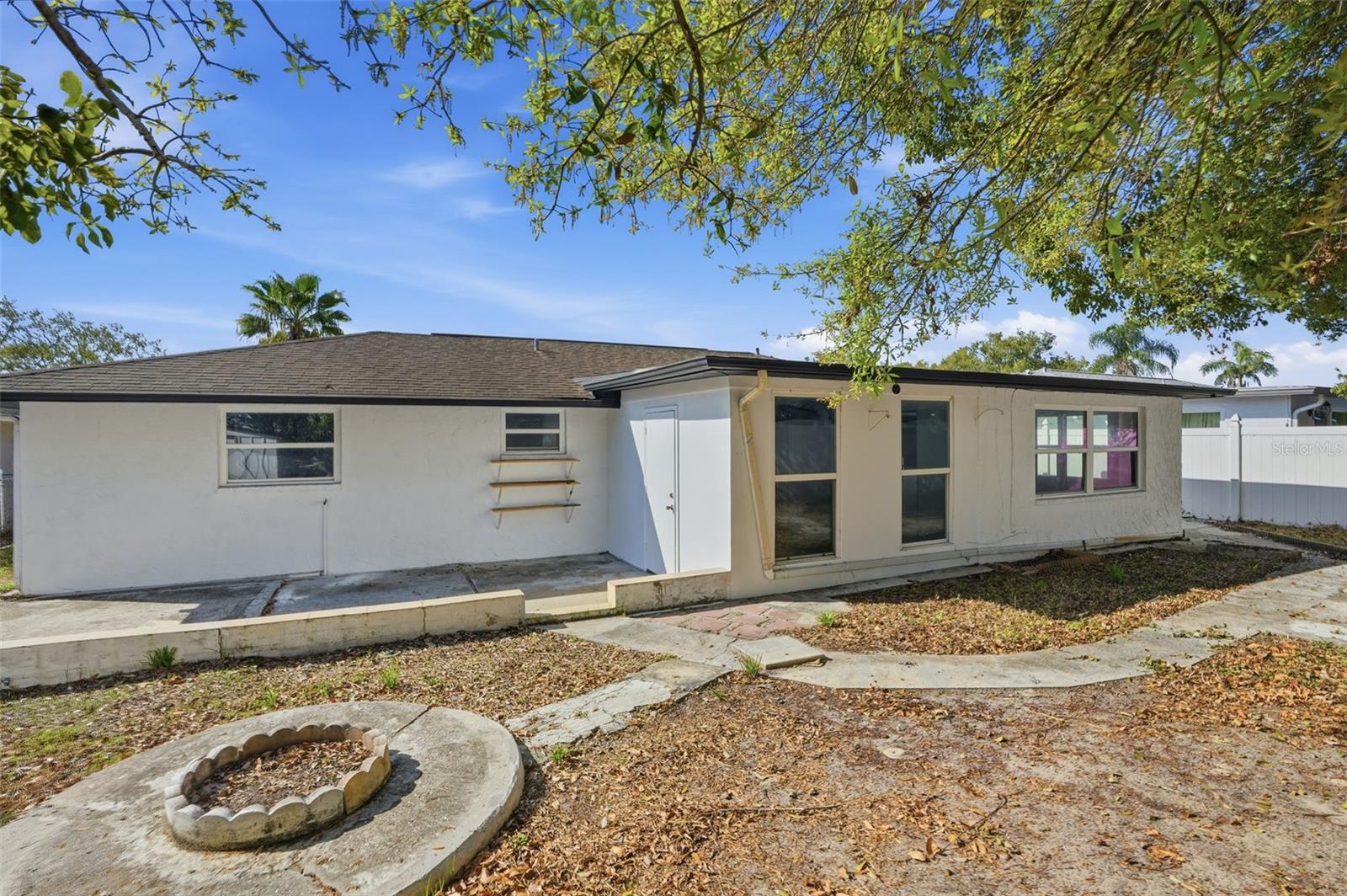 Image 32 of 41 For 7427 Fireside Drive