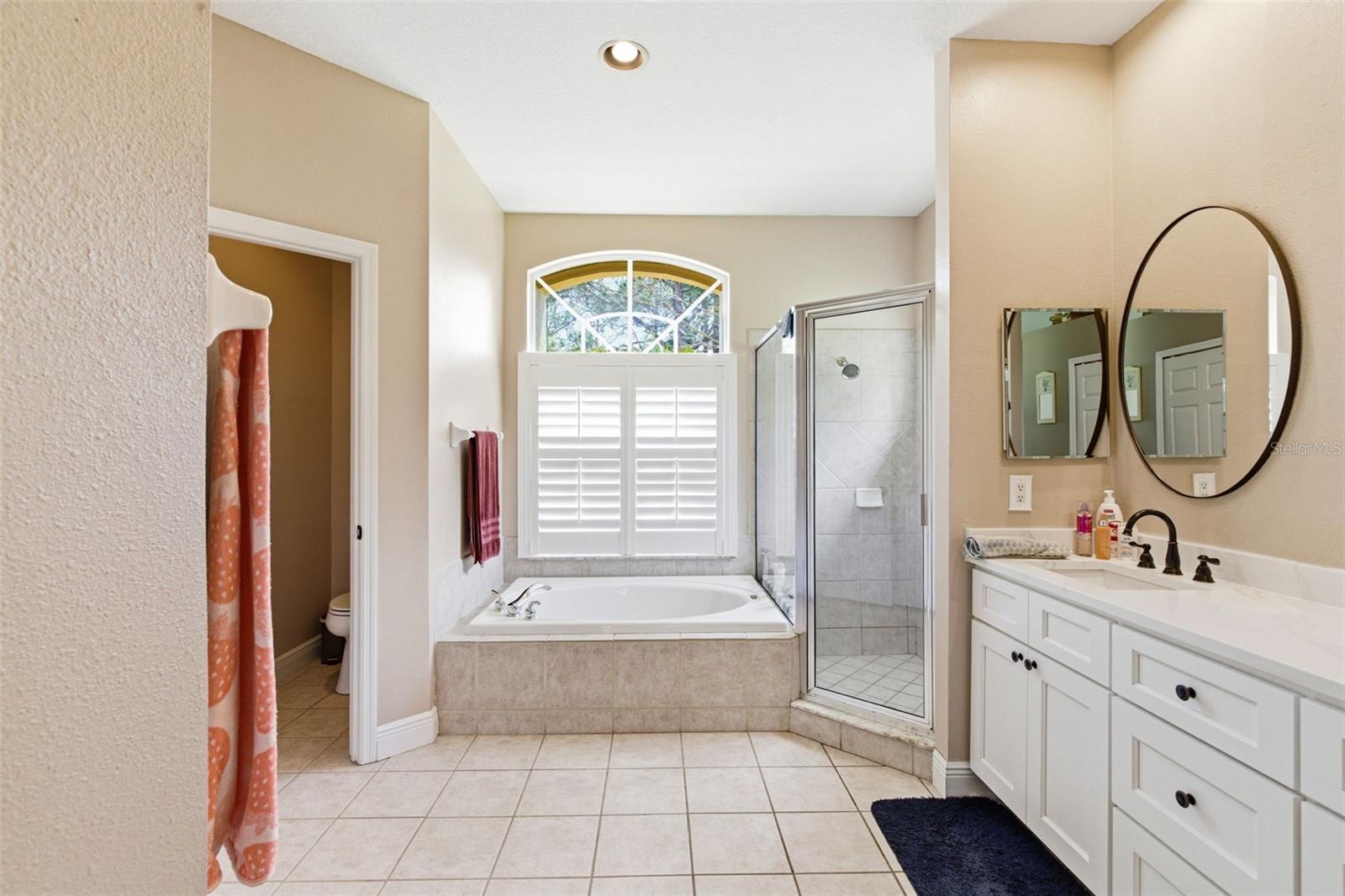 Image 17 of 50 For 8817 Wavyedge Court