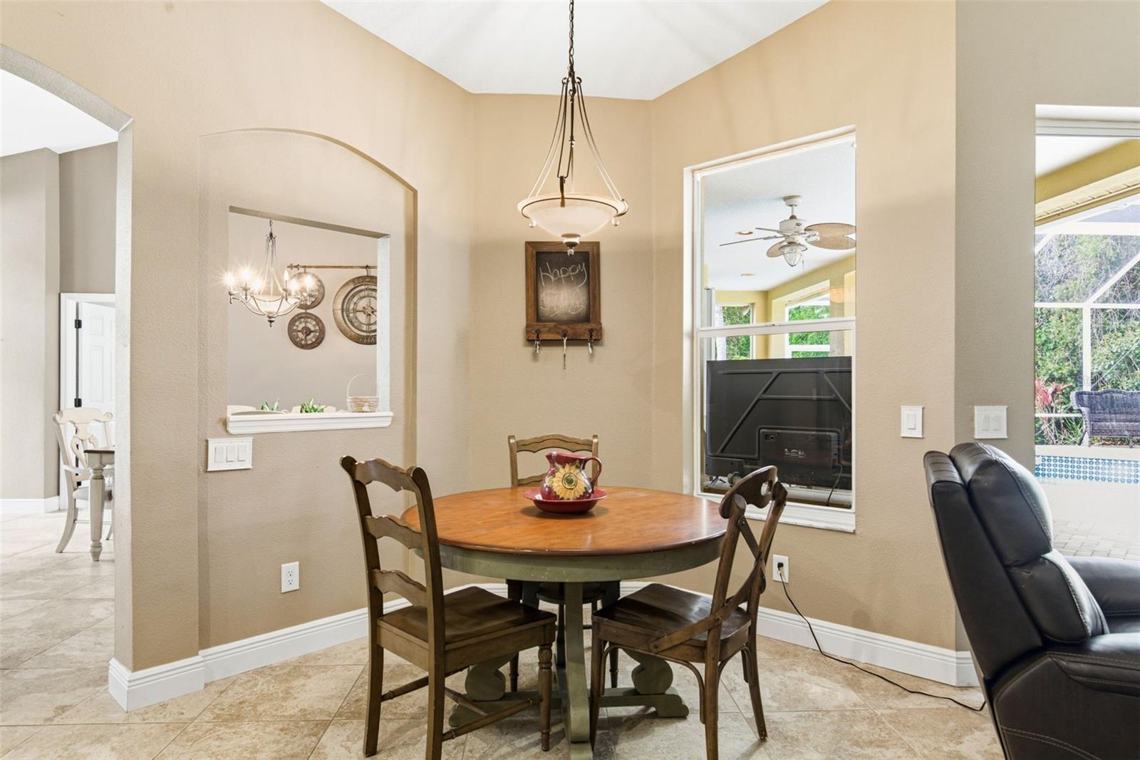 Image 19 of 50 For 8817 Wavyedge Court