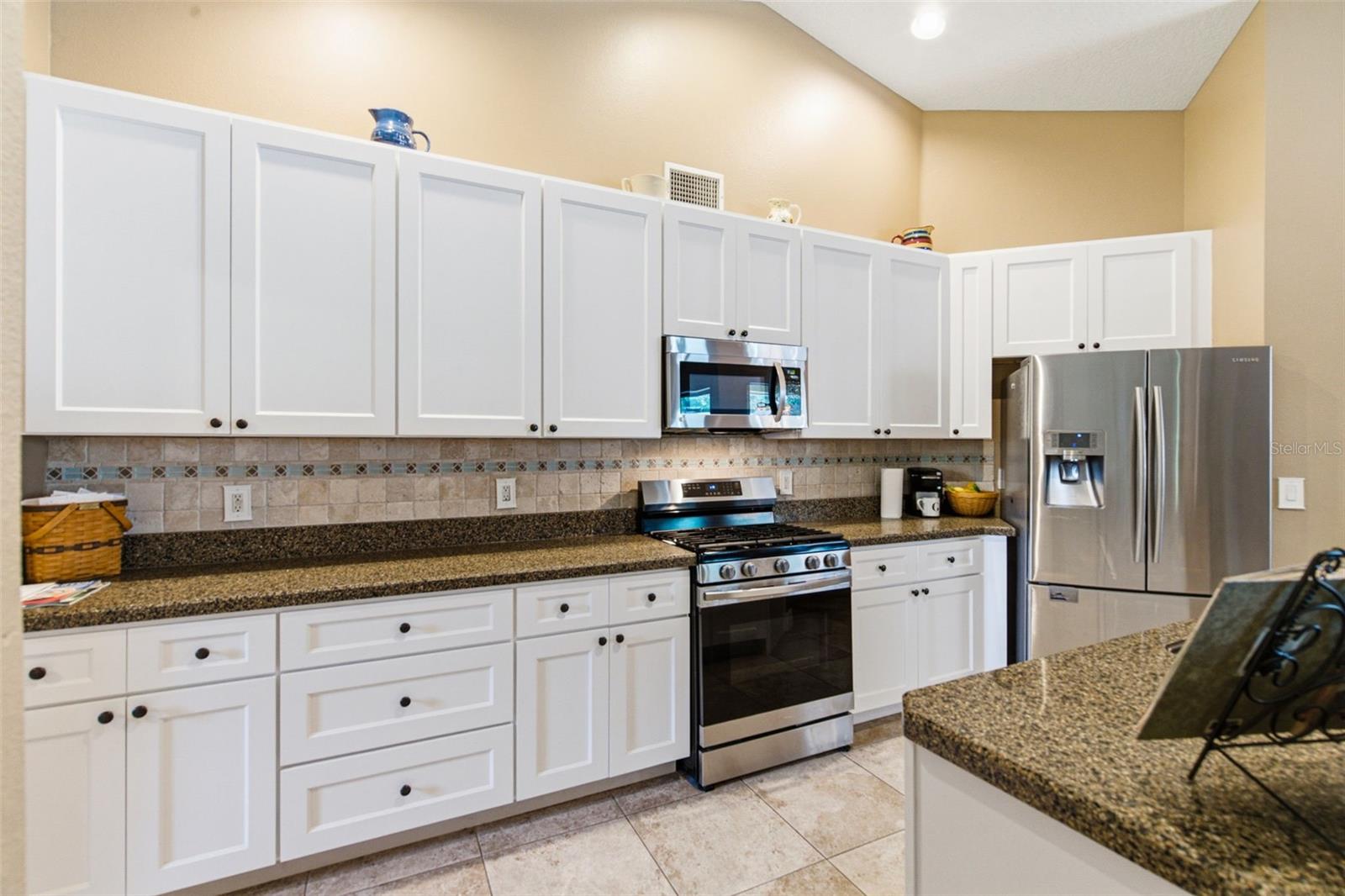 Image 25 of 50 For 8817 Wavyedge Court