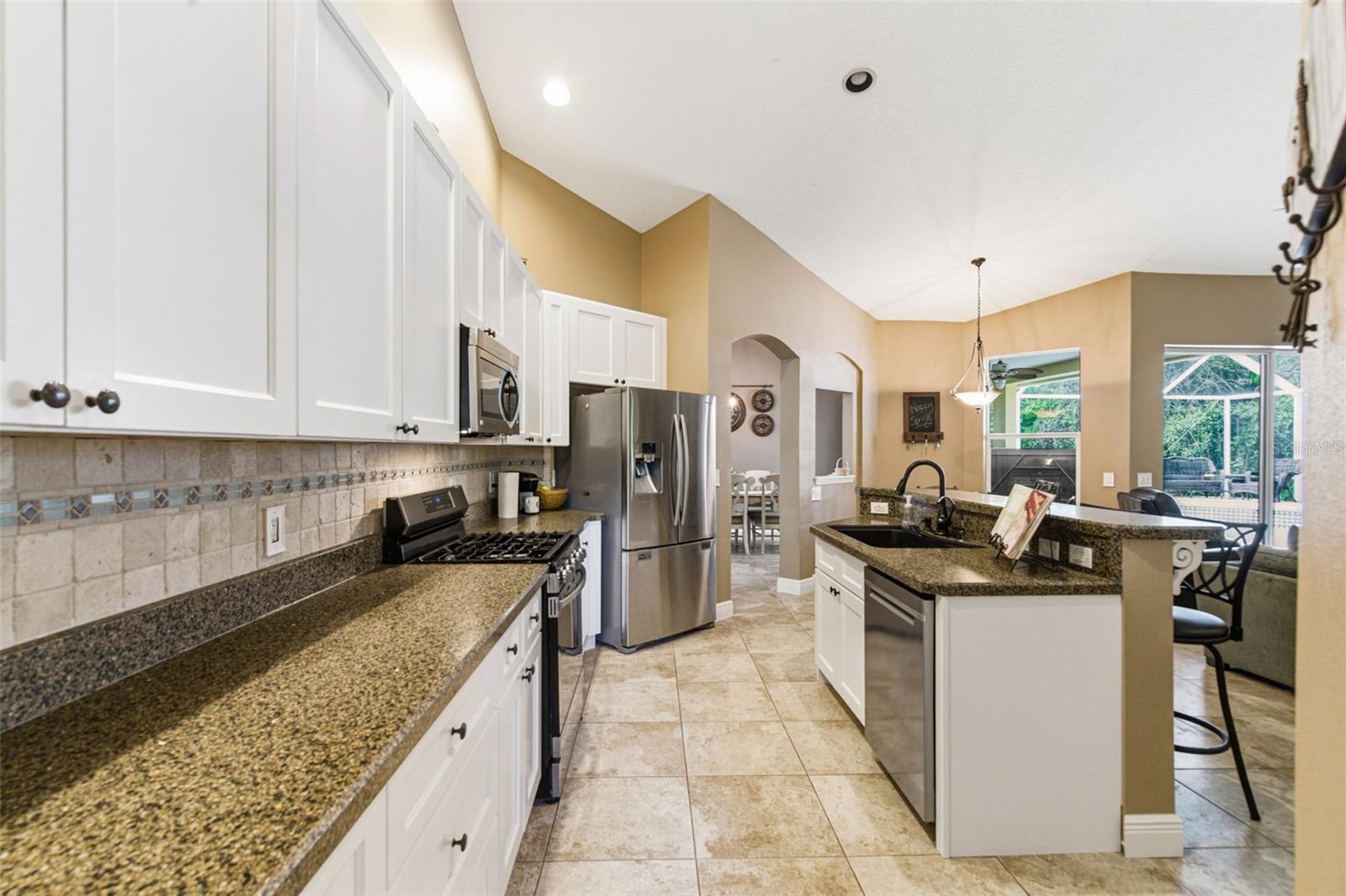 Image 27 of 50 For 8817 Wavyedge Court