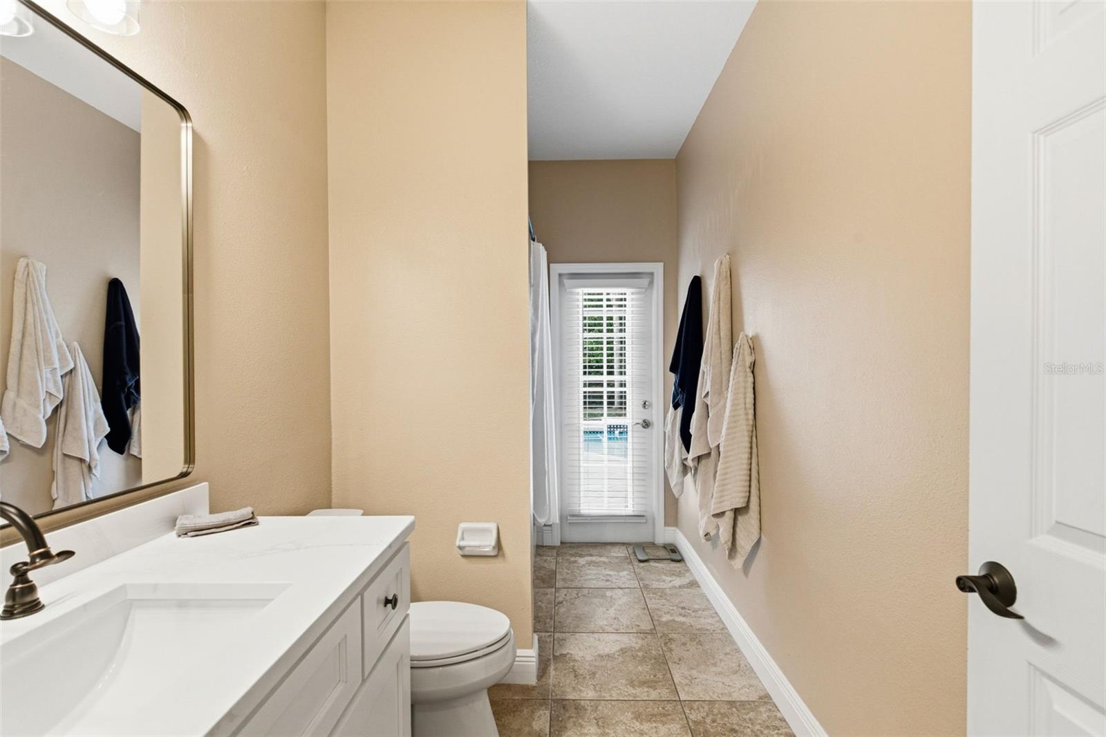 Image 33 of 50 For 8817 Wavyedge Court