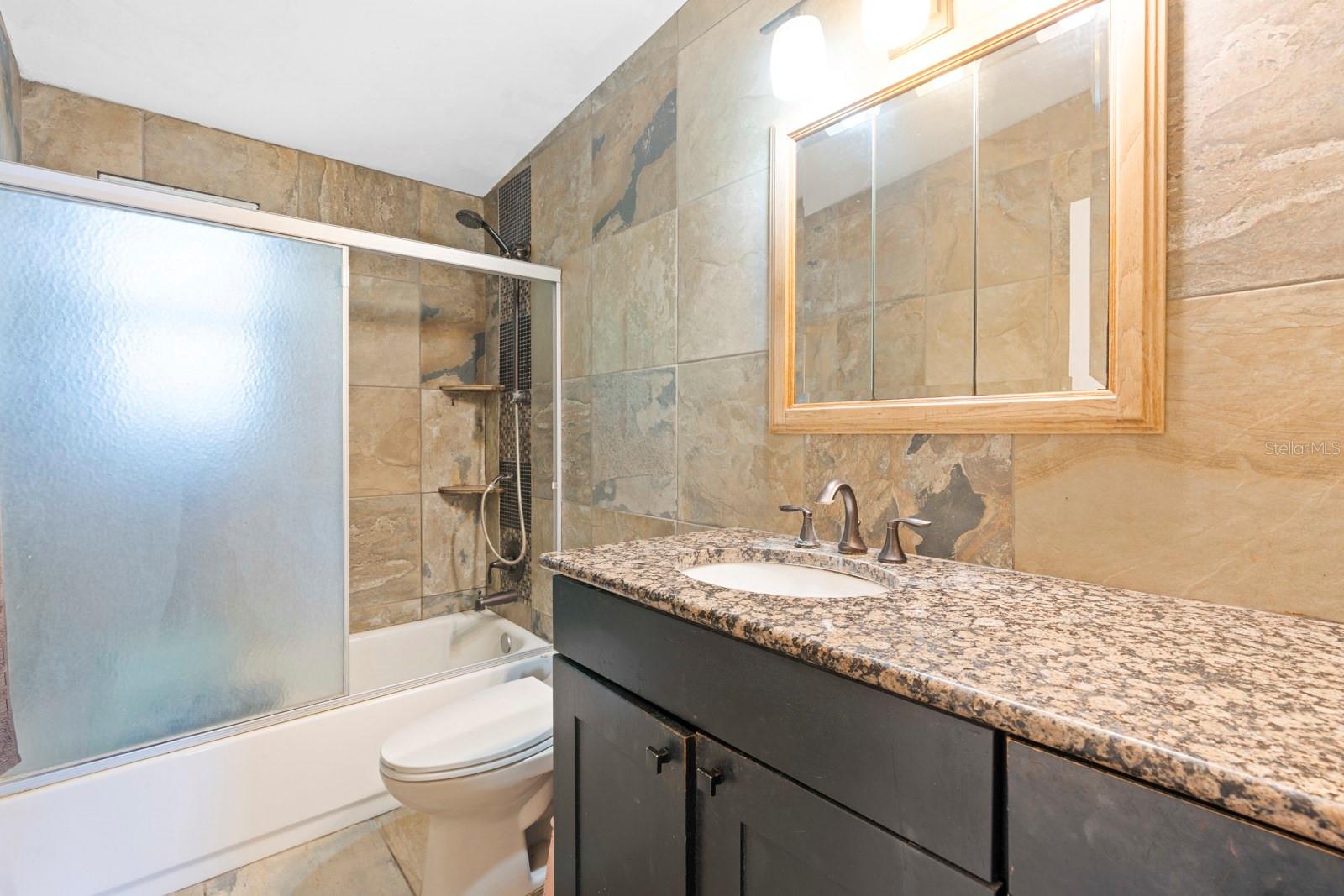 Image 12 of 30 For 10549 112th Avenue