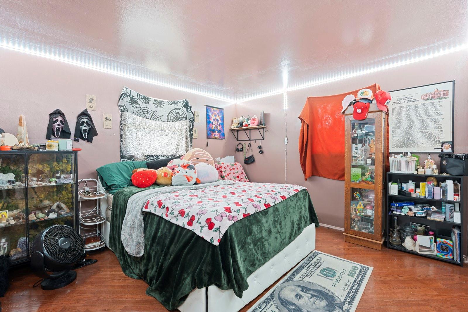 Image 14 of 30 For 10549 112th Avenue