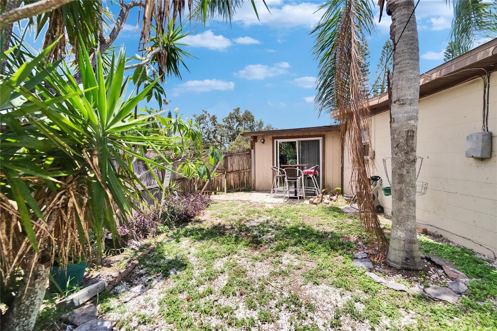 Image 22 of 30 For 10549 112th Avenue