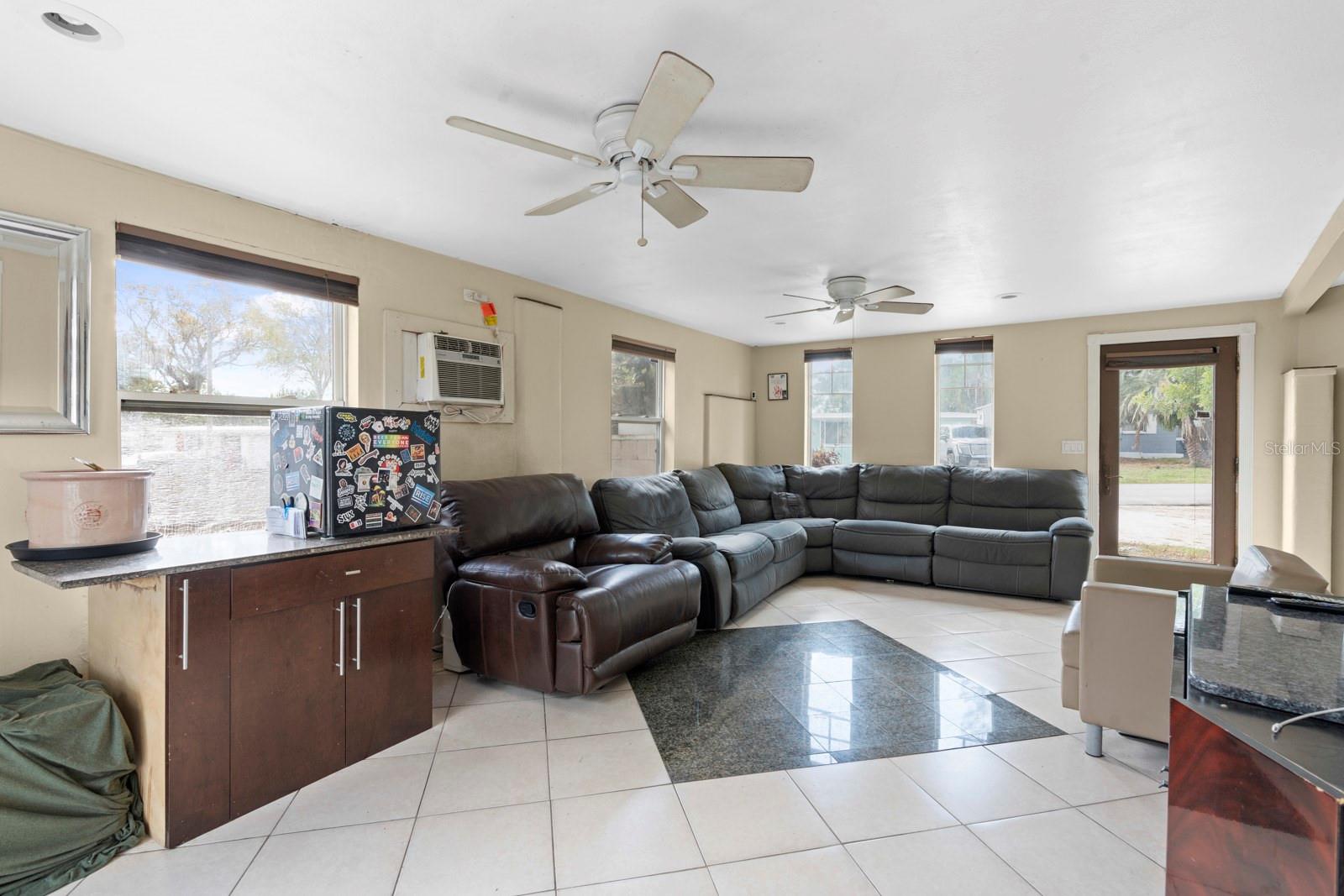 Image 7 of 30 For 10549 112th Avenue