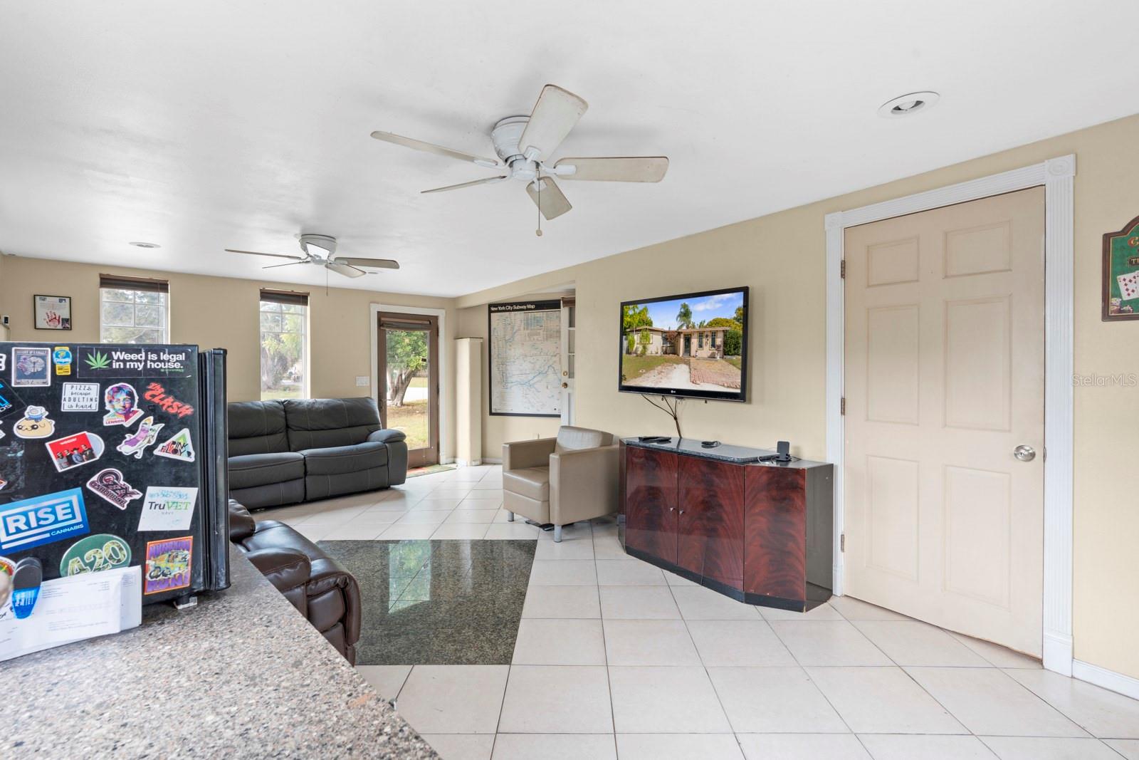 Image 8 of 30 For 10549 112th Avenue