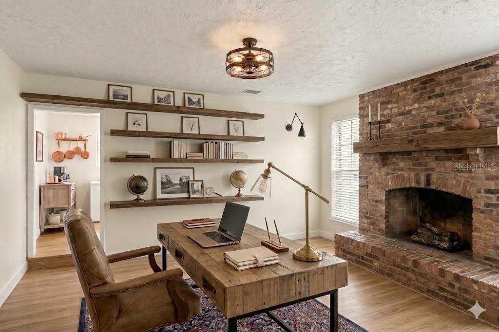 Listing photo id 29 for 13402 Peace Boulevard