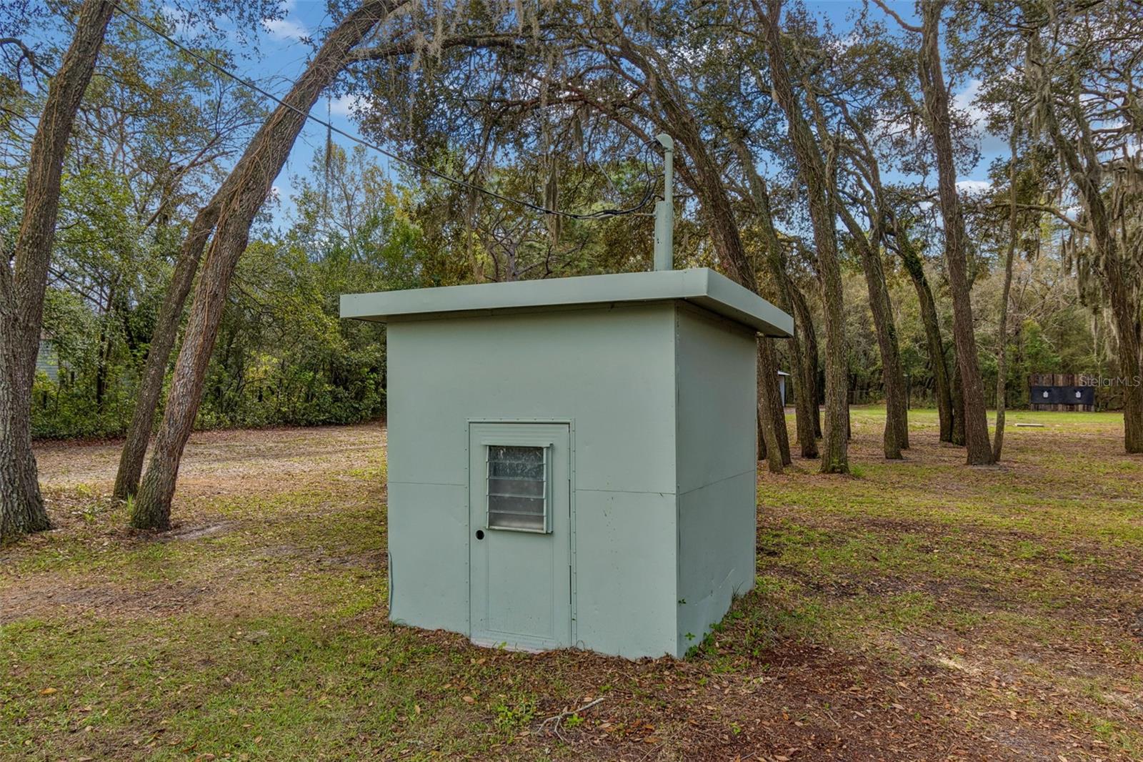 Listing photo id 67 for 13402 Peace Boulevard