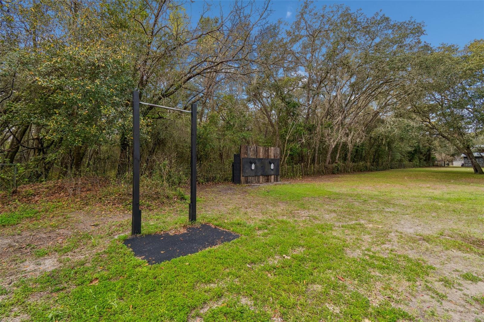 Listing photo id 70 for 13402 Peace Boulevard