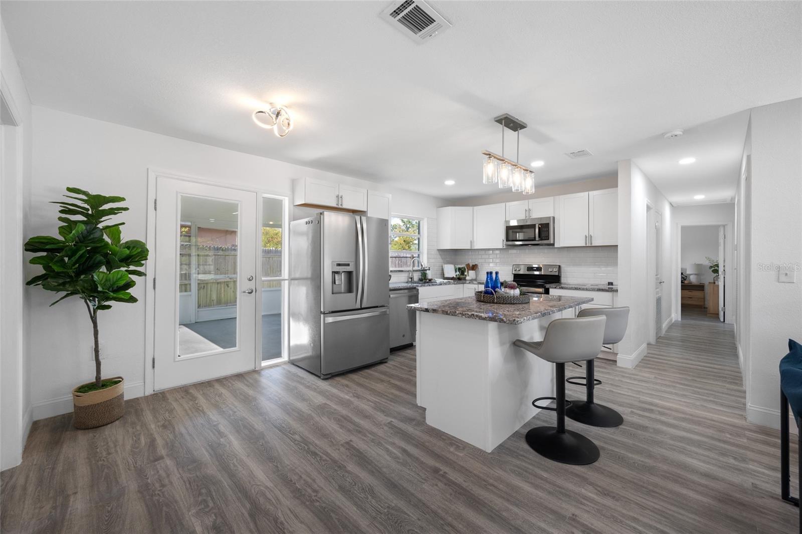 Image 10 of 54 For 4916 Carlyle Road