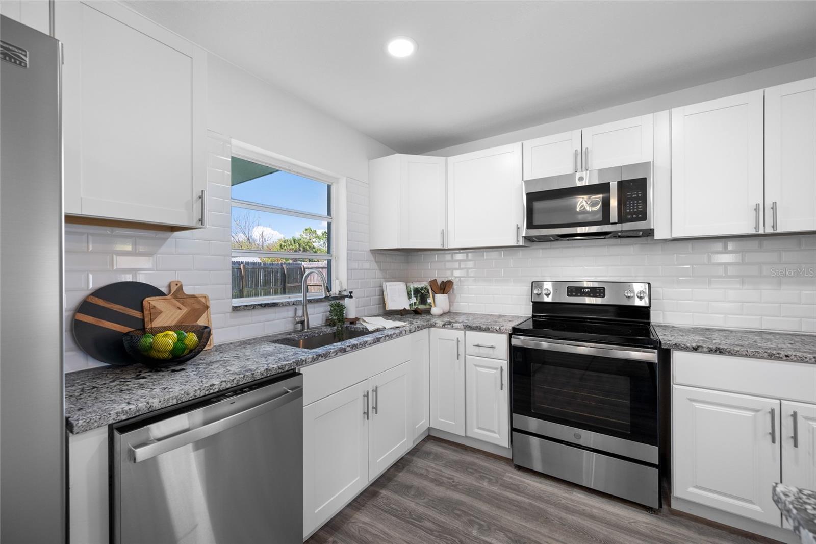 Image 14 of 54 For 4916 Carlyle Road