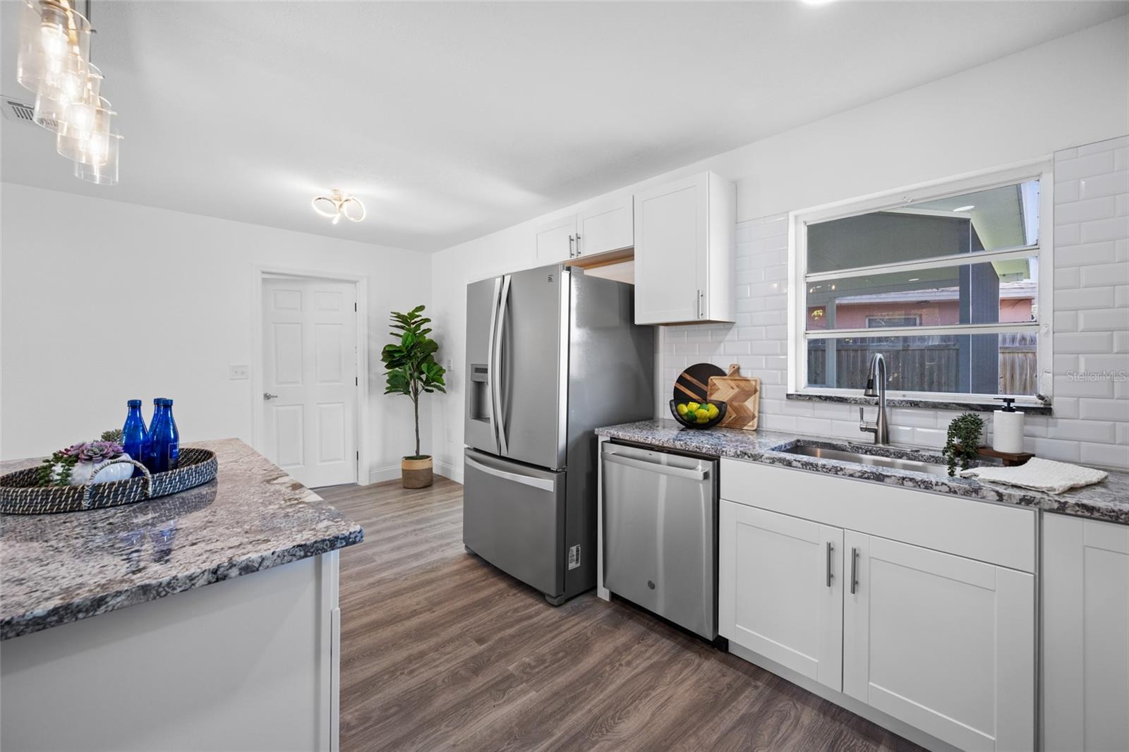 Image 15 of 54 For 4916 Carlyle Road