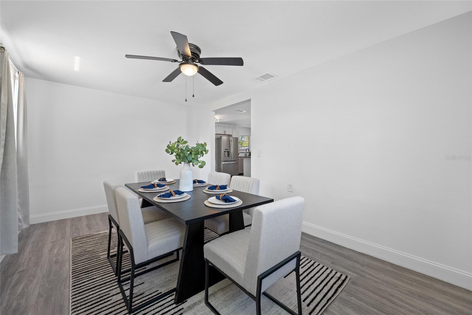 Image 9 of 54 For 4916 Carlyle Road