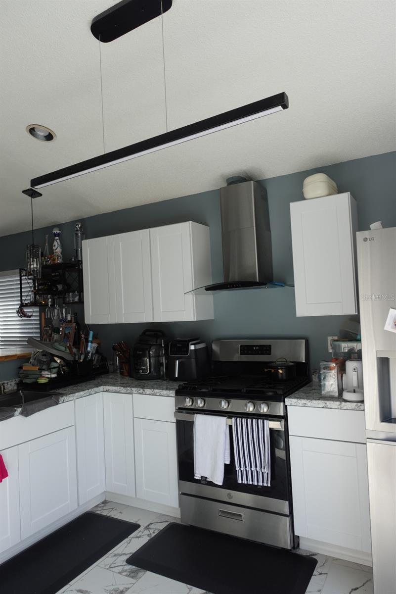 Image 13 of 18 For 6039 White Sails Drive