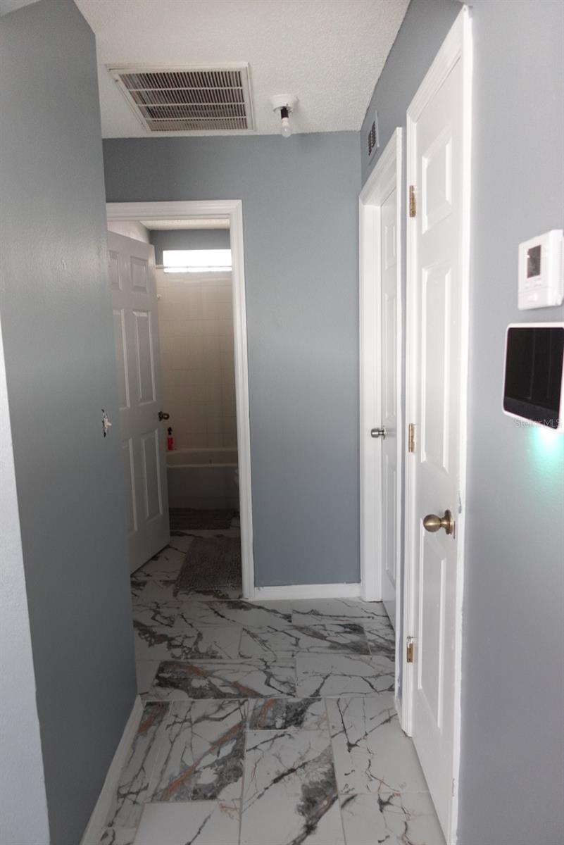 Image 15 of 18 For 6039 White Sails Drive