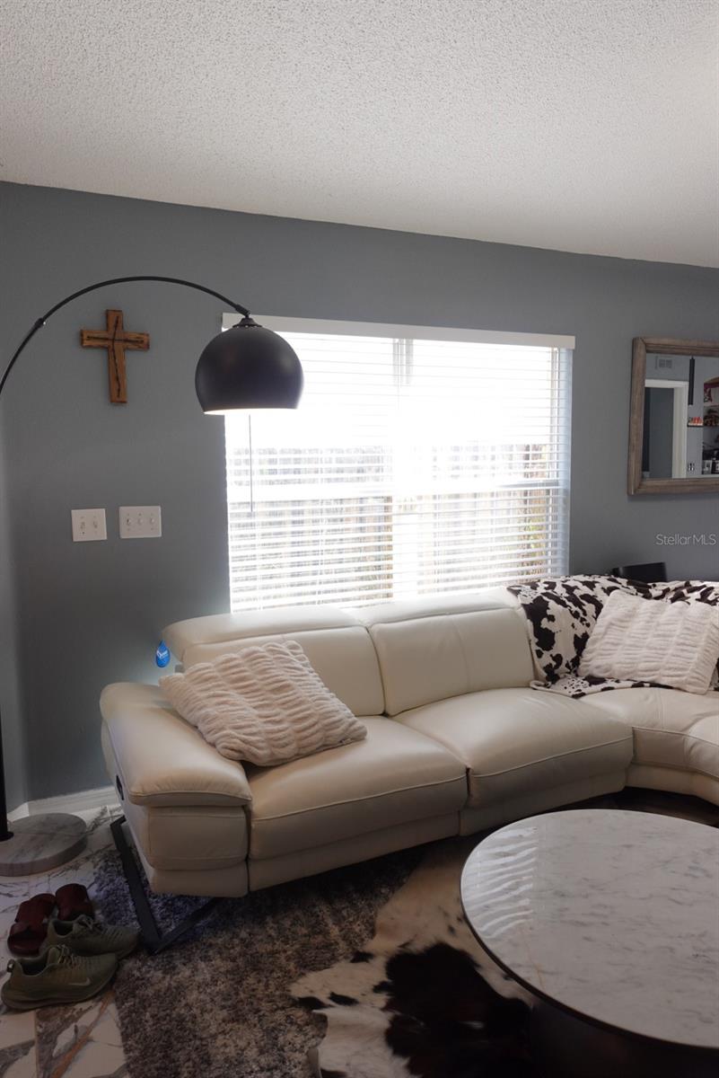 Image 3 of 18 For 6039 White Sails Drive