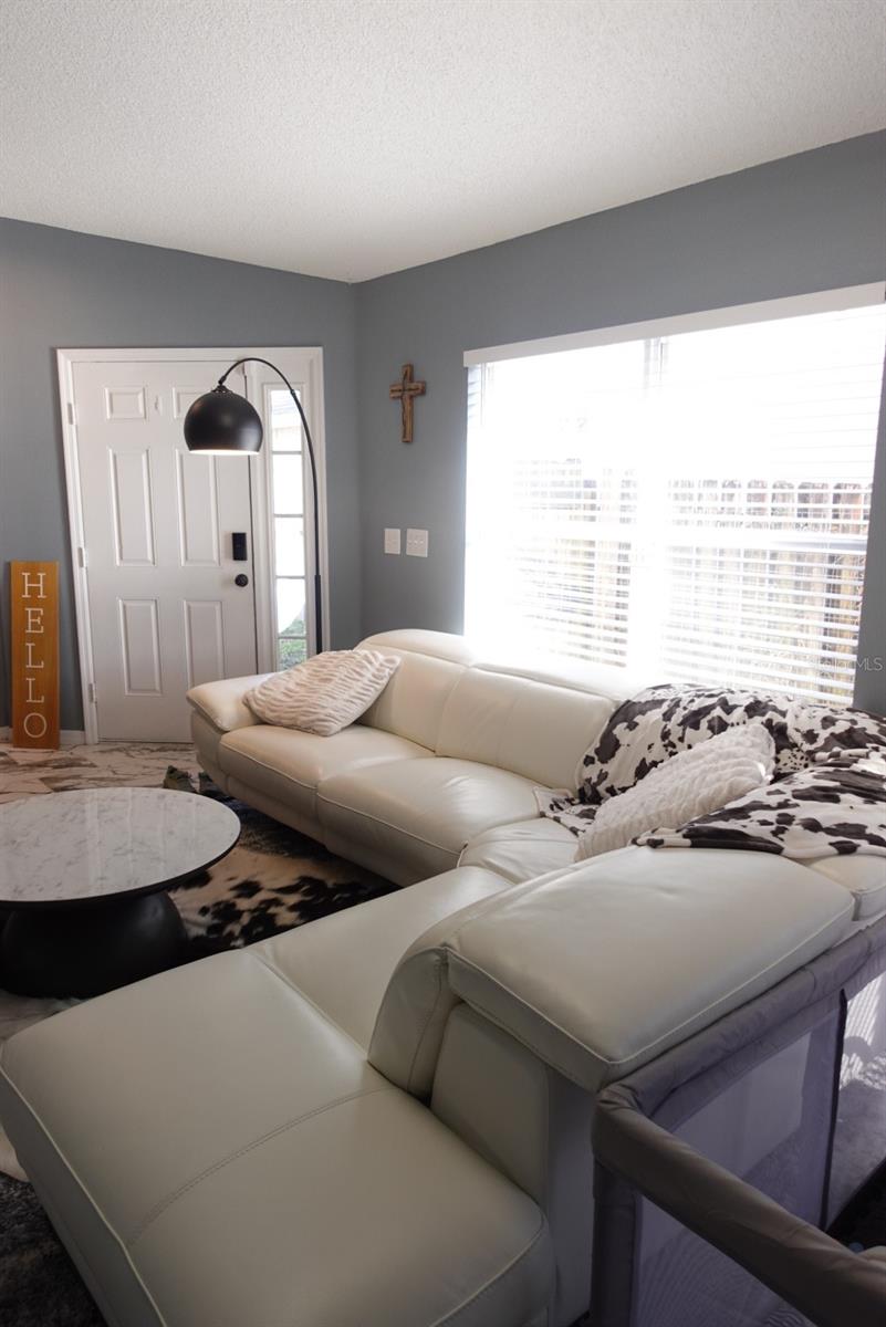 Image 4 of 18 For 6039 White Sails Drive