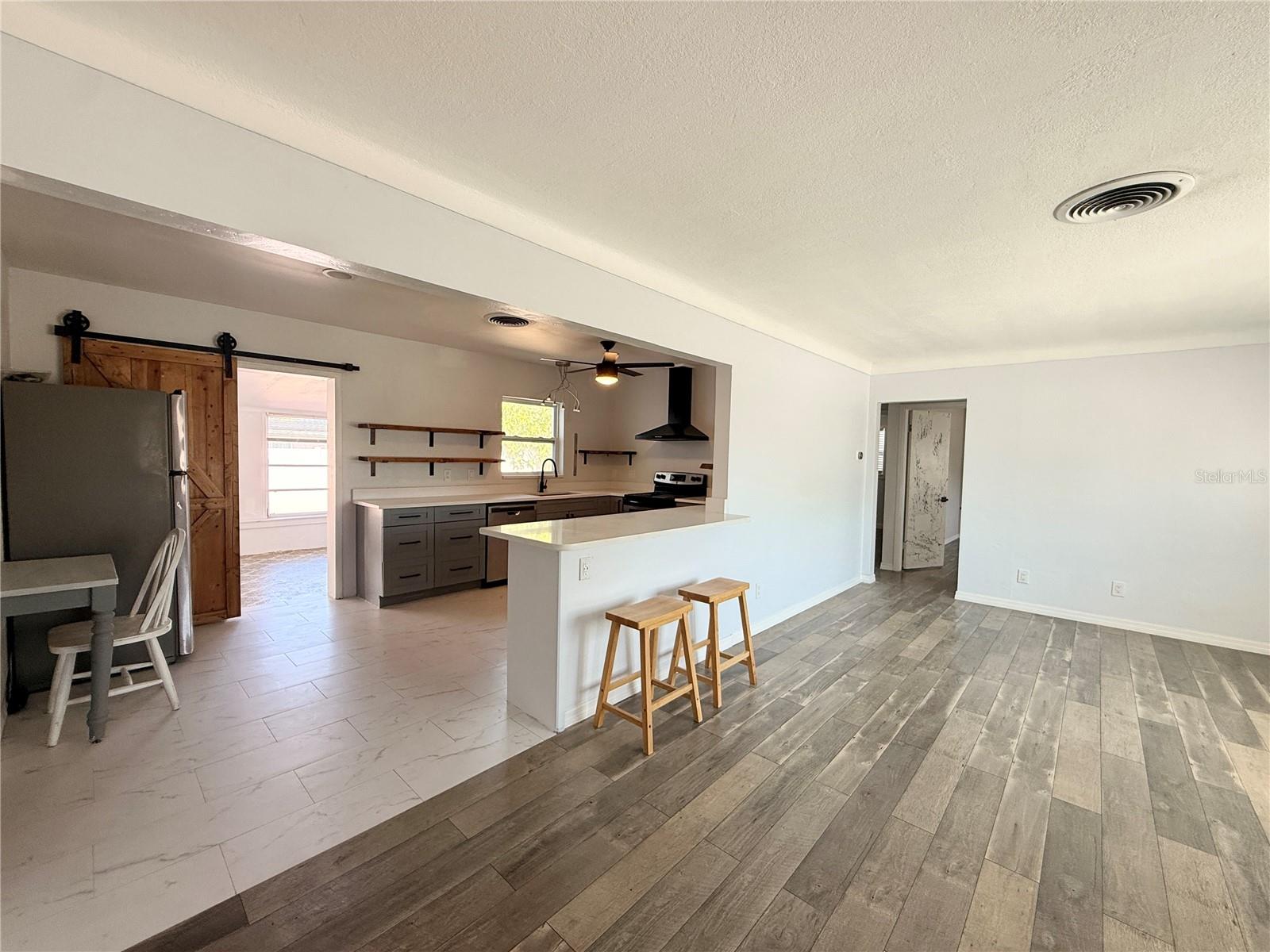 Image 5 of 33 For 4773 56th Avenue N