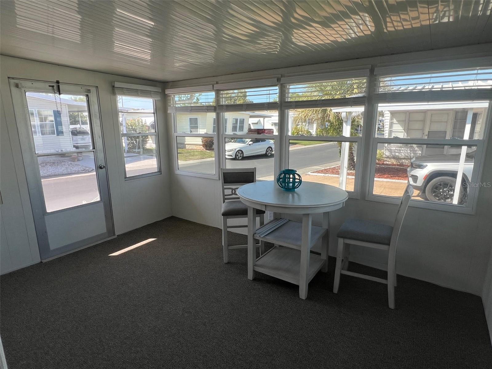 Image 10 of 28 For 103 Pindo Palm Street W