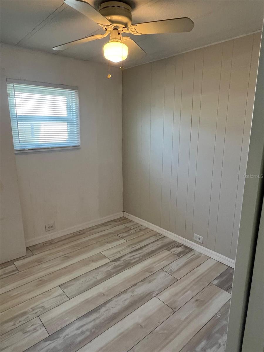 Image 20 of 28 For 103 Pindo Palm Street W