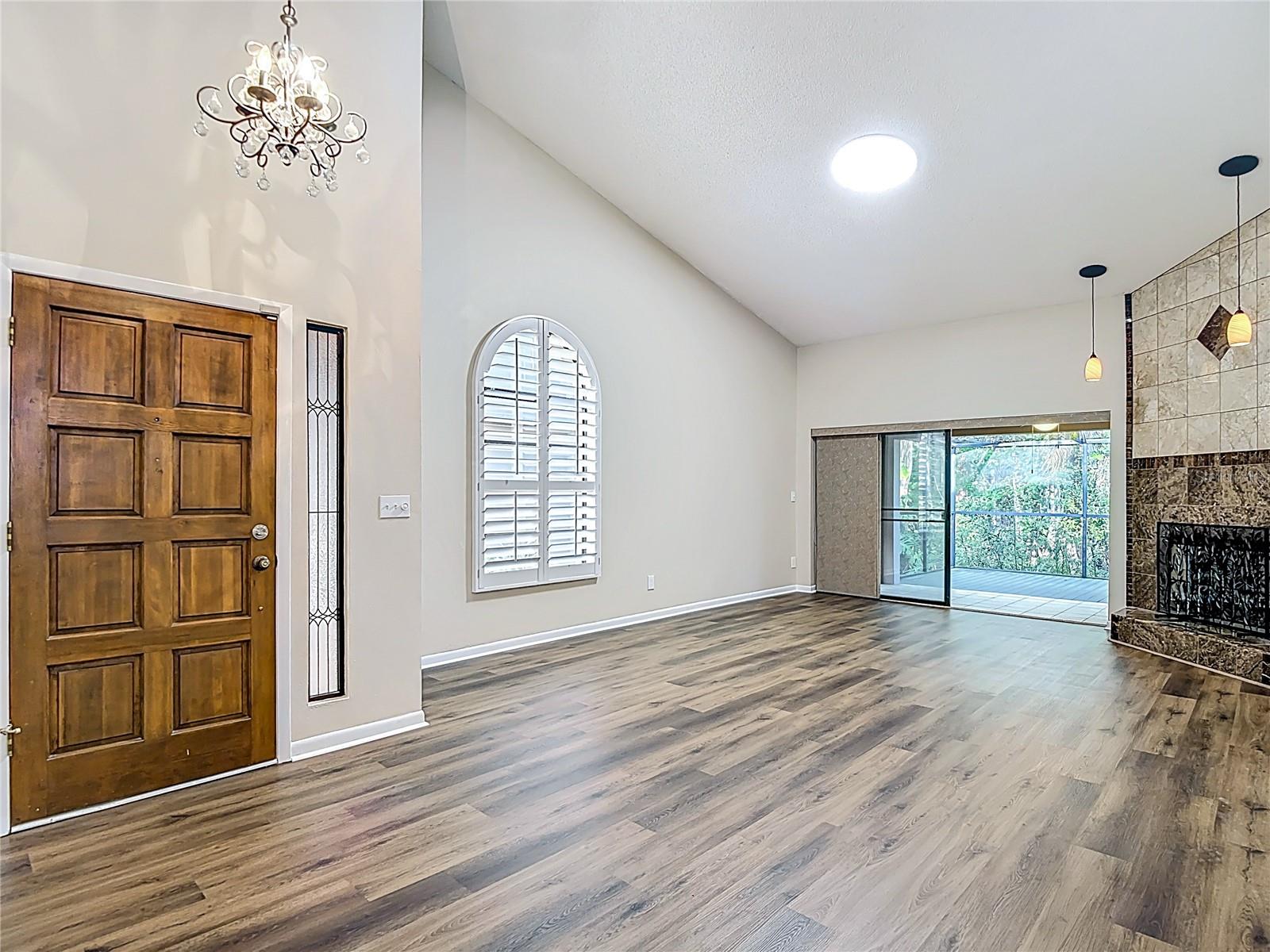 Image 10 of 60 For 2934 Windmoor Drive S