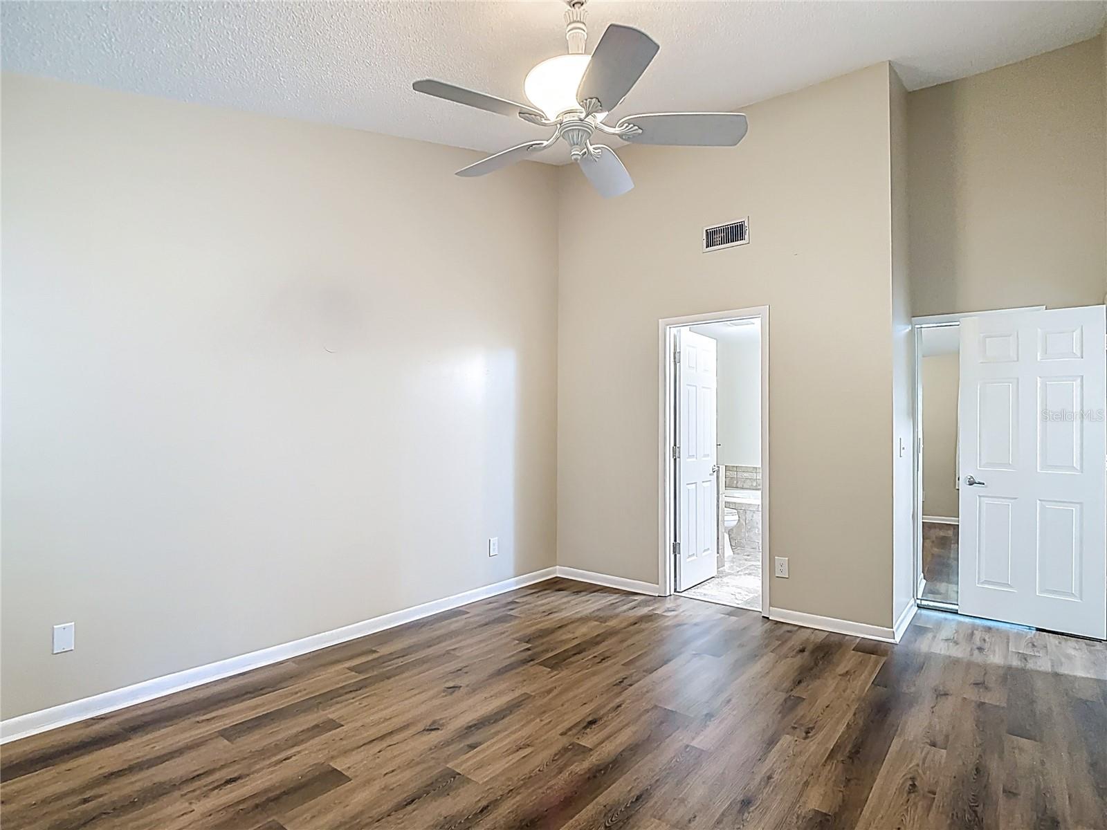 Image 14 of 60 For 2934 Windmoor Drive S