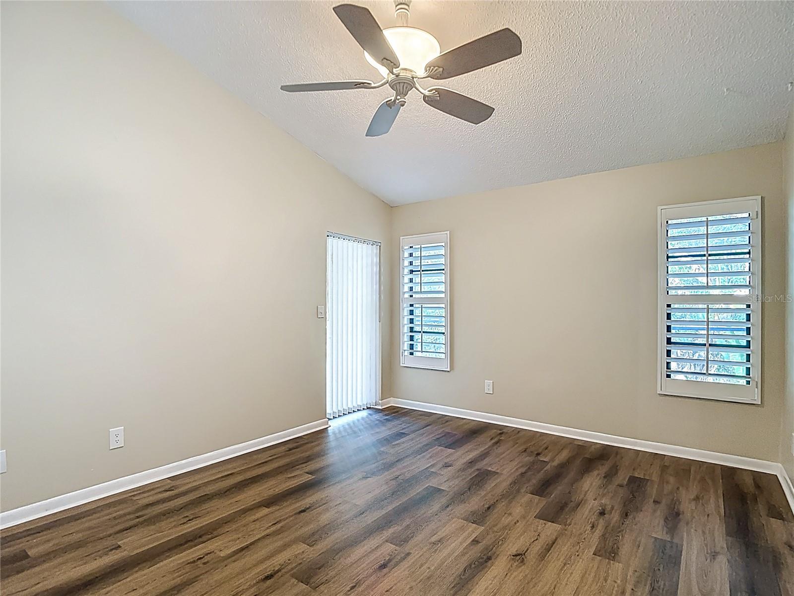 Image 21 of 60 For 2934 Windmoor Drive S