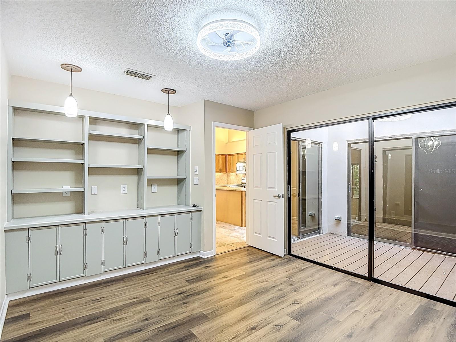 Image 35 of 60 For 2934 Windmoor Drive S