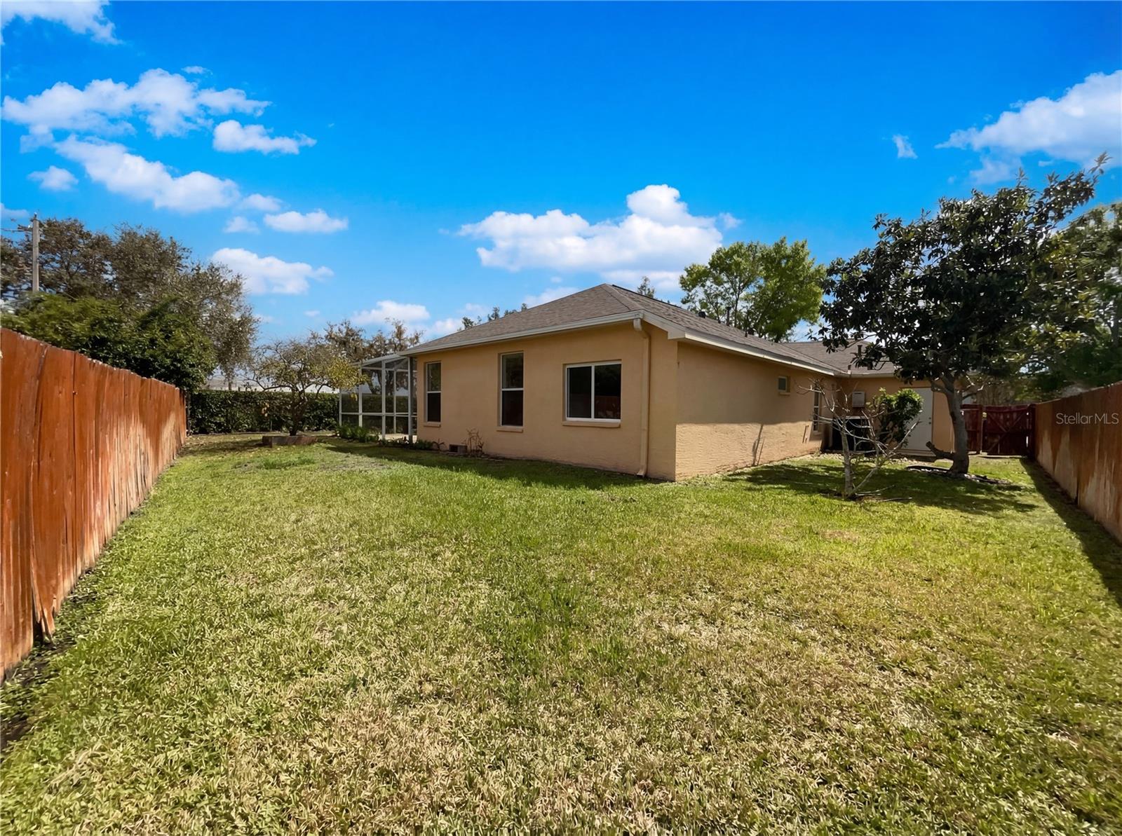 Listing photo id 21 for 10101 Kingsbridge Avenue